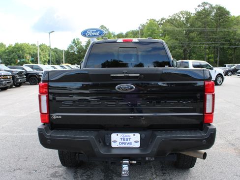 Used 2022 Ford F250 Lariat w/ Tremor Off-Road Package AWD/4WD image 7
