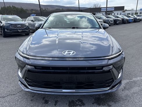 Used 2025 Hyundai Sonata SEL FWD image 8