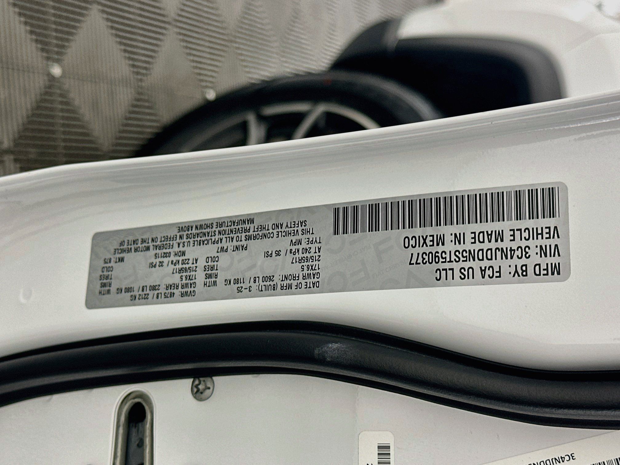 Used 2025 Jeep Compass Trailhawk AWD/4WD image 12