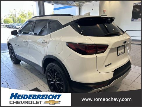 Used 2024 Chevrolet Blazer LT w/ Convenience Package FWD image 5