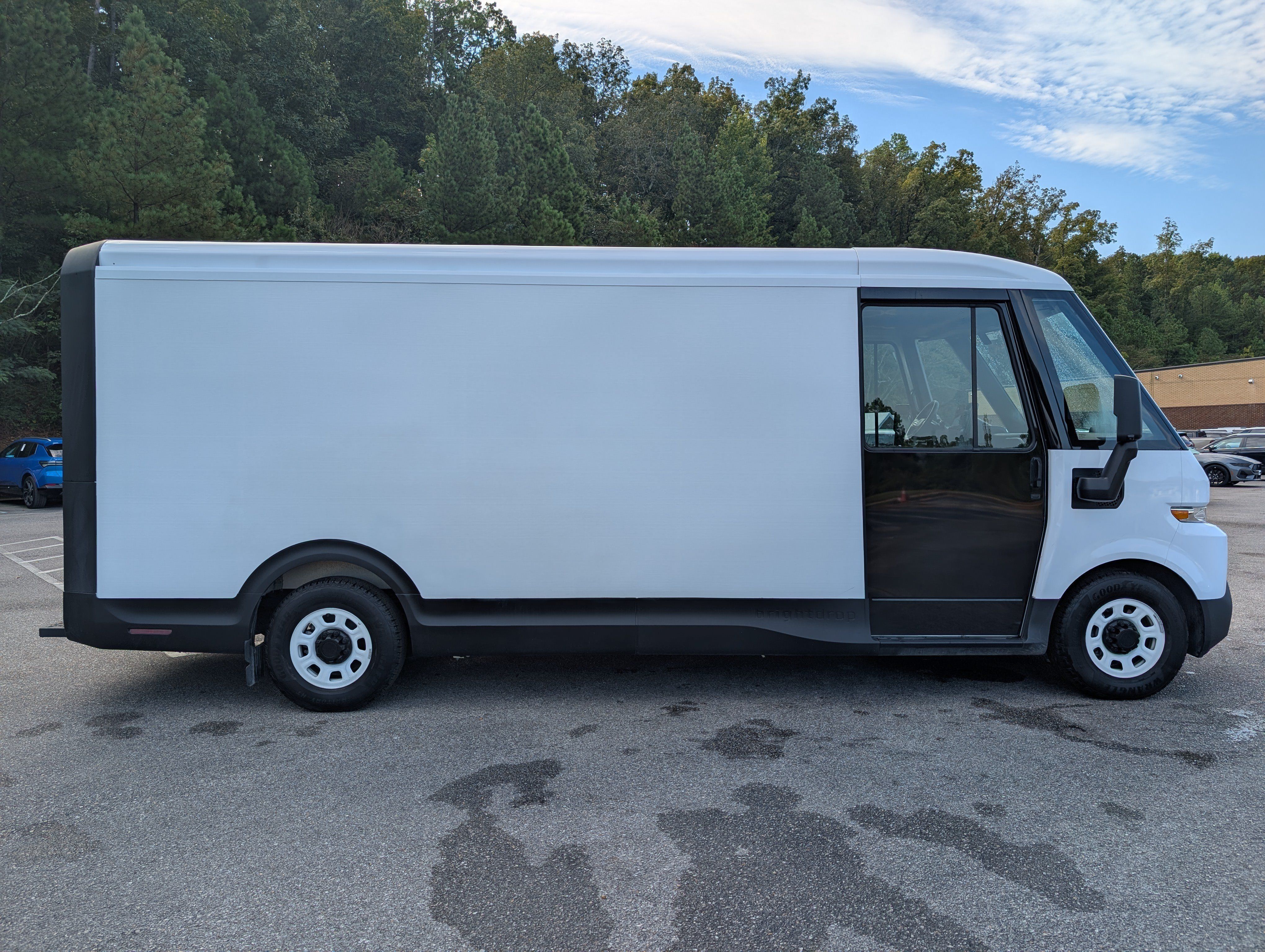 Used 2024 Chevrolet Brightdrop 600 w/ Commercial Equipment Package AWD/4WD image 10