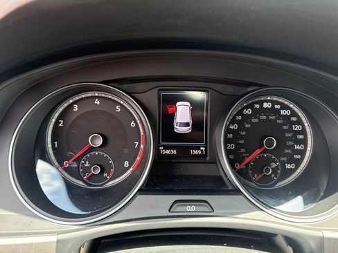Used 2018 Volkswagen Atlas SE FWD image 11
