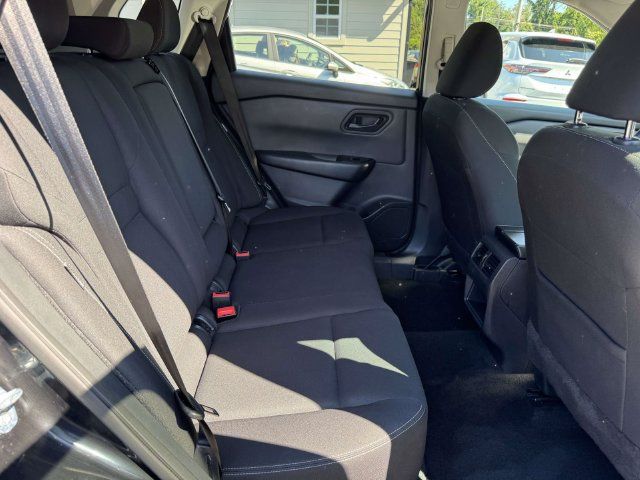 Used 2024 Nissan Rogue S AWD/4WD image 12