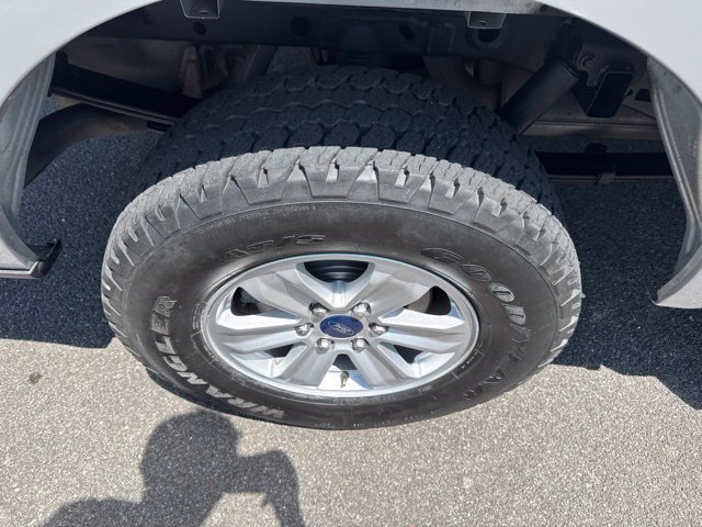 Used 2017 Ford F150 XLT w/ Equipment Group 301A Mid AWD/4WD image 9