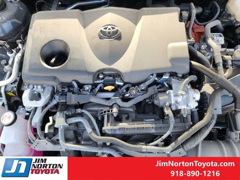 Used 2025 Toyota Camry SE image 32