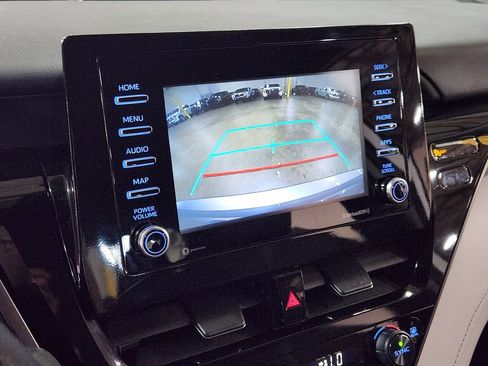 Used 2022 Toyota Camry LE FWD image 38