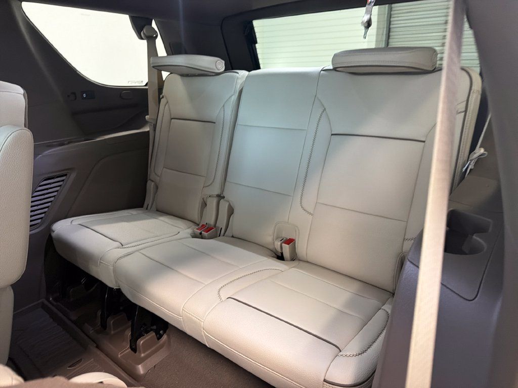 New 2026 GMC Yukon Denali w/ Denali Reserve Package RWD image 15