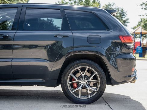 Used 2017 Jeep Grand Cherokee SRT w/ Trailer Tow Group IV AWD/4WD image 5