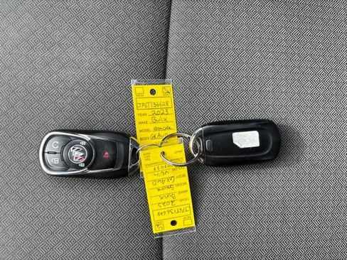 Used 2023 Buick Encore GX Preferred w/ Cold Weather Comfort Package AWD/4WD image 10