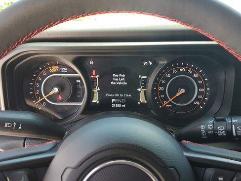 Used 2024 Jeep Wrangler Unlimited Rubicon AWD/4WD image 26
