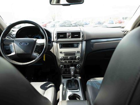 Used 2010 Ford Fusion SEL image 19