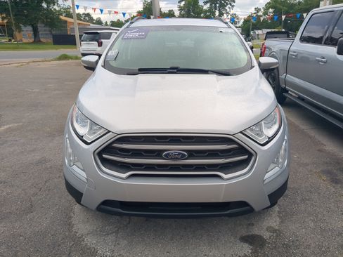 Used 2021 Ford EcoSport SE image 3