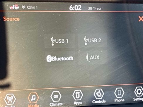 Certified 2021 Jeep Compass Latitude w/ Convenience Group image 34