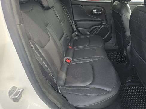 Used 2022 Jeep Renegade Limited image 27