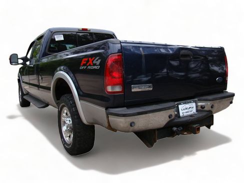 Used 2005 Ford F250 Lariat image 9
