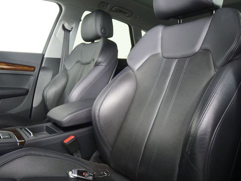 Used 2018 Audi Q5 2.0T Premium Plus image 11