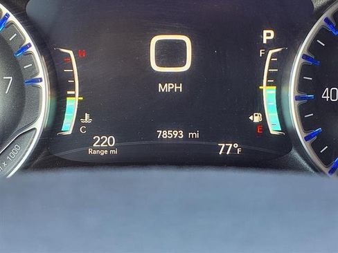 Used 2023 Chrysler Pacifica Limited FWD image 20
