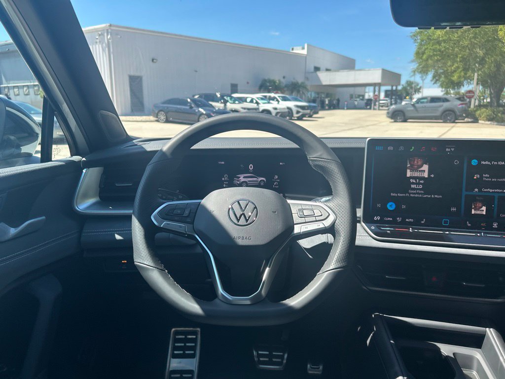 New 2026 Volkswagen Tiguan SE R-Line FWD image 54
