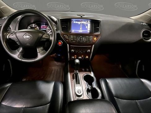 Used 2018 Nissan Pathfinder S image 20