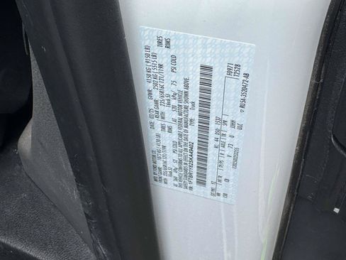Used 2025 Ford Transit 250 Low Roof w/ Exterior Upgrade Package RWD image 26