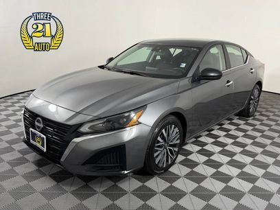 Used 2025 Nissan Altima 2.5 SV