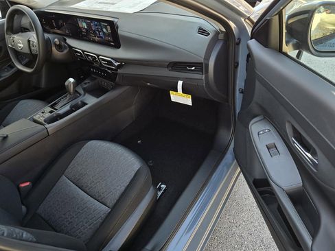 New 2026 Nissan Sentra SV FWD image 7
