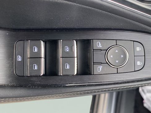 Used 2023 Nissan Rogue Platinum w/ Platinum Premium Package AWD/4WD image 22