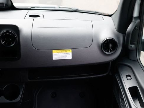 New 2025 Mercedes-Benz Sprinter 2500 image 27