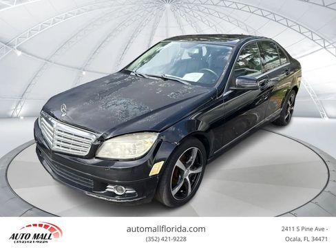 Used 2011 Mercedes-Benz C 300 4MATIC Sedan image 1