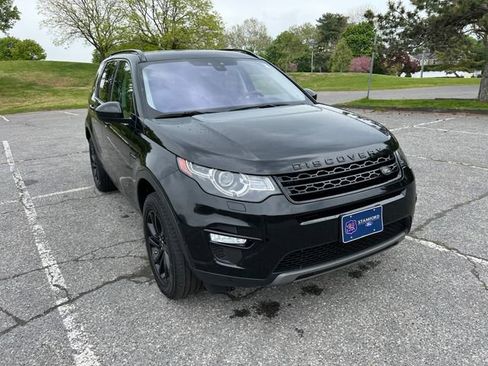 Used 2019 Land Rover Discovery Sport HSE AWD/4WD image 2