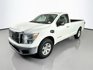 Used 2017 Nissan Titan SV AWD/4WD video 3