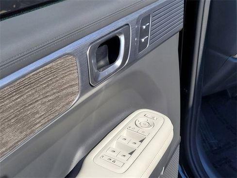 Used 2024 Hyundai Santa Fe Calligraphy image 21