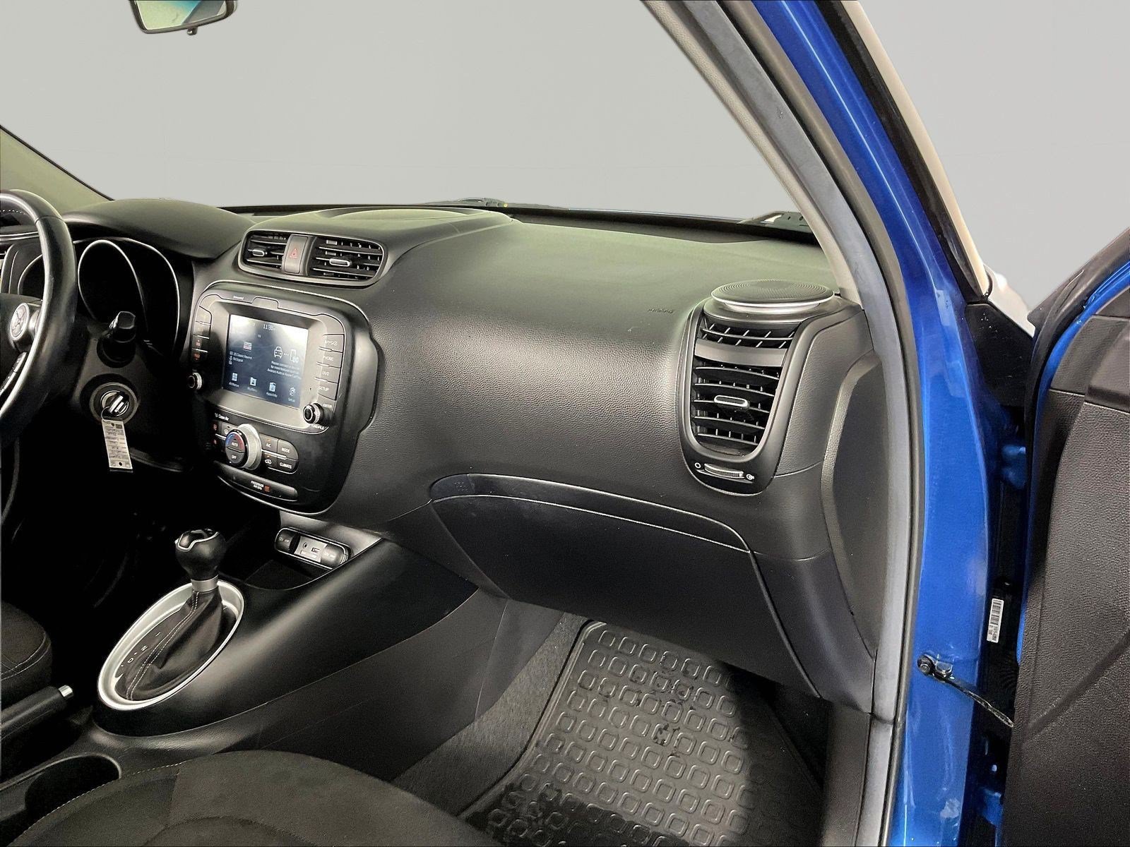 Used 2019 Kia Soul + FWD image 26