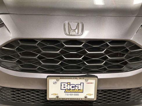 Used 2023 Honda HR-V LX image 7