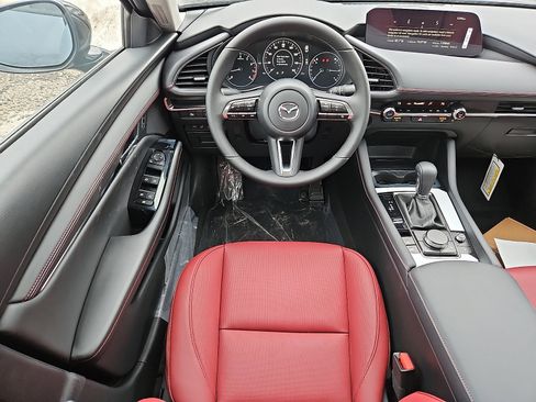 New 2026 MAZDA MAZDA3 Carbon image 9