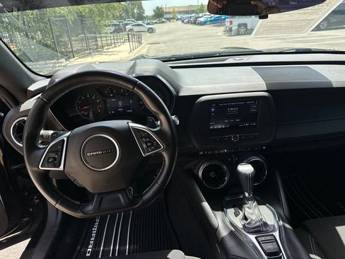 Used 2021 Chevrolet Camaro LT RWD image 28