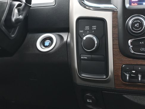 Used 2018 RAM 2500 Laramie w/ Off Road Package image 36