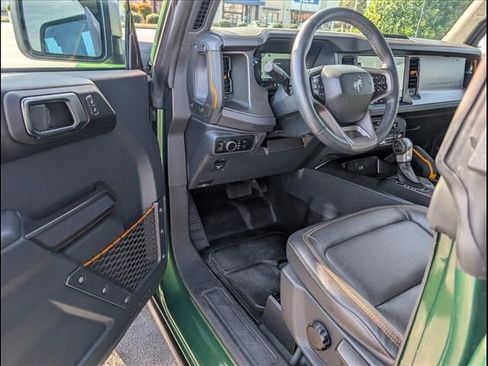 Used 2024 Ford Bronco Badlands AWD/4WD image 5
