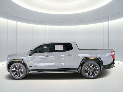 Used 2024 GMC Sierra EV Denali image 7