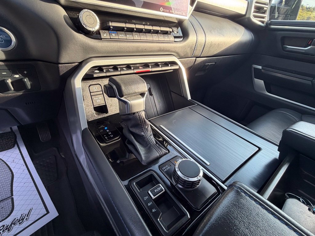 Used 2024 Toyota Sequoia Platinum AWD/4WD image 33