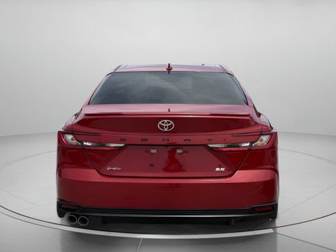 Used 2026 Toyota Camry SE FWD image 4
