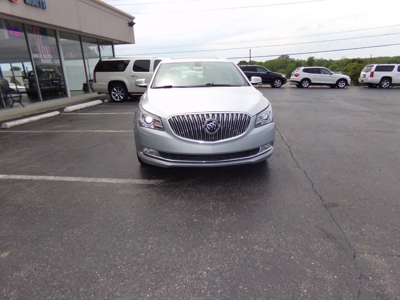 Used 2016 Buick LaCrosse Leather FWD image 3