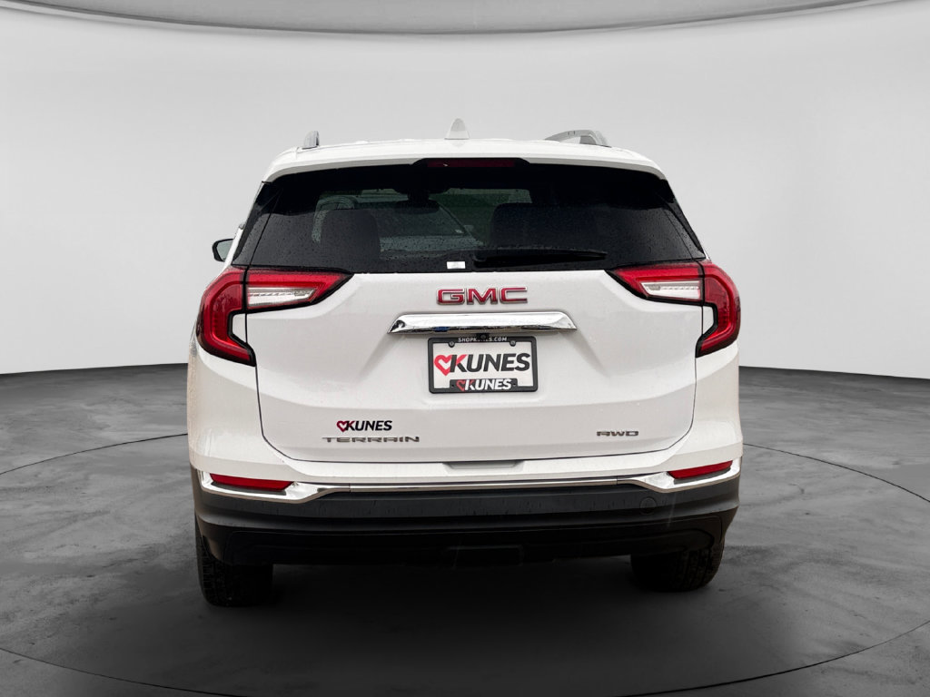 Used 2024 GMC Terrain SLT AWD/4WD image 8