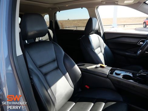 Used 2021 Nissan Rogue SL w/ Premium Package image 18