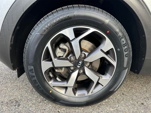 Used 2021 Kia Sportage LX image 7