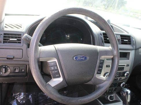Used 2012 Ford Fusion SE FWD image 11
