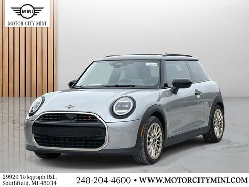 Certified 2025 MINI Cooper S image 8