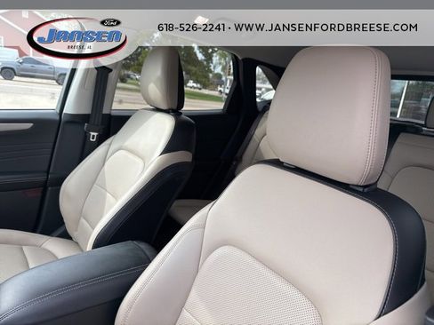 Used 2022 Ford Escape SEL image 10