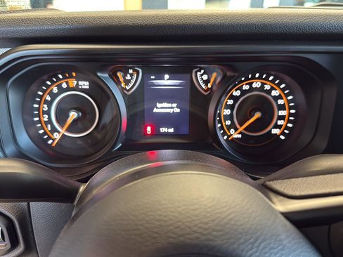 New 2025 Jeep Gladiator Mojave AWD/4WD image 17