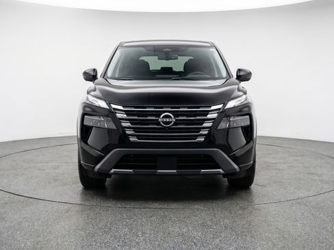 Used 2025 Nissan Rogue SV AWD/4WD image 2